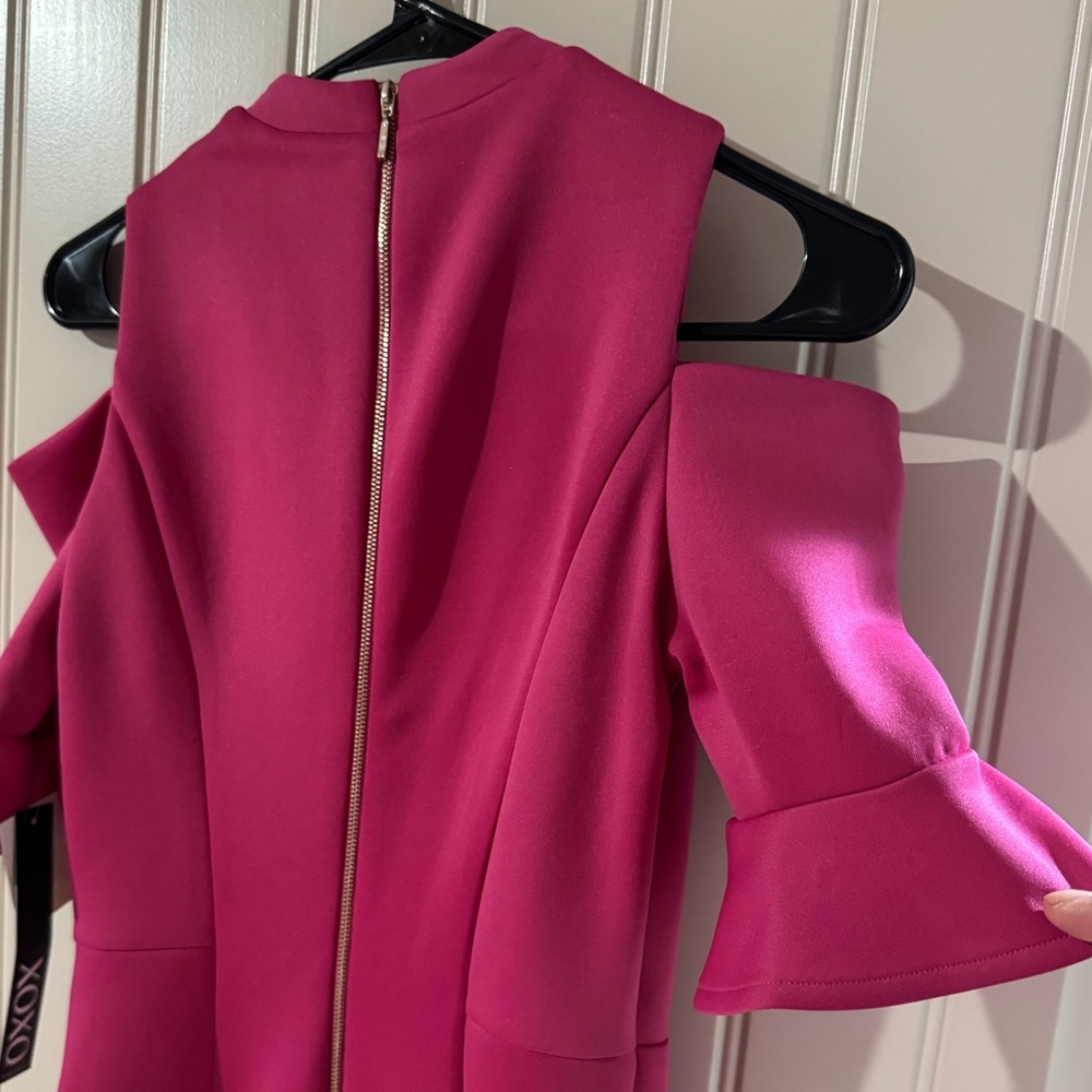 NEW w TAGS 🏷️  XOXO Hot Pink Off-the-Shoulder Sheath Dress (Small) - Picture 13 of 13